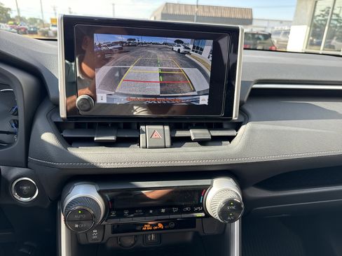 Used 2024 Toyota RAV4 XLE image 17