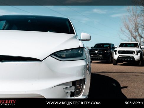 Used 2018 Tesla Model X 100D image 11