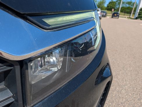 Used 2023 Honda Passport EX-L image 16