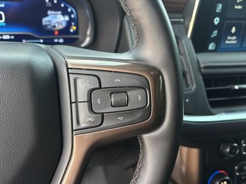 Used 2024 Chevrolet Suburban High Country AWD/4WD image 24