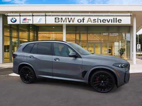 New 2026 BMW X5 xDrive40i w/ M Sport Package AWD/4WD image 1
