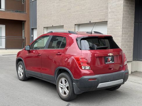 Used 2015 Chevrolet Trax LT w/ LT Plus Package AWD/4WD image 3