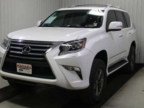 Used 2019 Lexus GX 460 Premium image 3