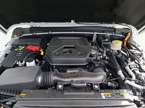 New 2023 Jeep Wrangler Unlimited Rubicon 4xe image 26