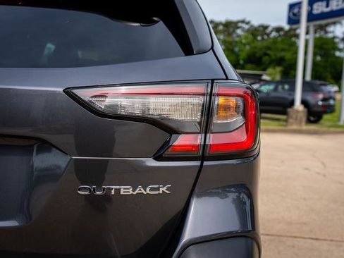 Certified 2025 Subaru Outback Premium AWD/4WD image 17