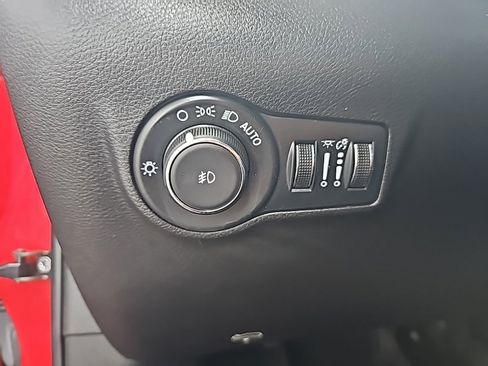 Used 2022 Jeep Compass Limited image 21