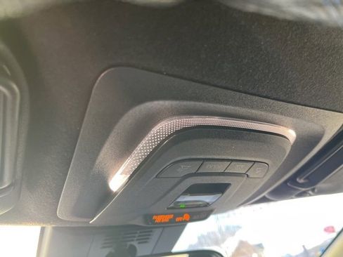 Used 2024 Toyota Corolla SE image 25