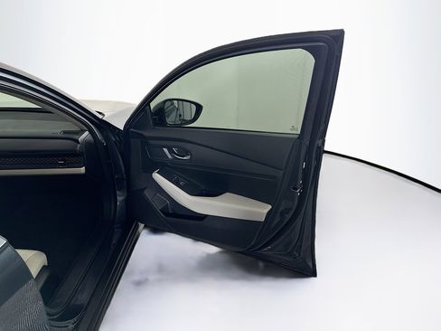 Used 2025 Honda Accord SE image 33