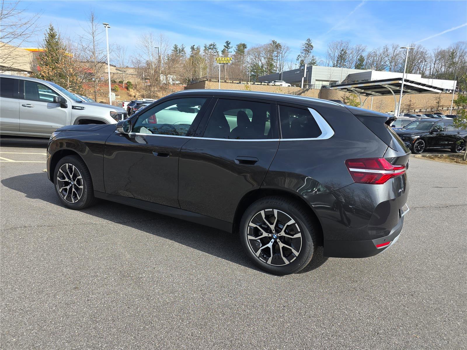 Used 2026 BMW X3 xDrive30i w/ Premium Package AWD/4WD image 5