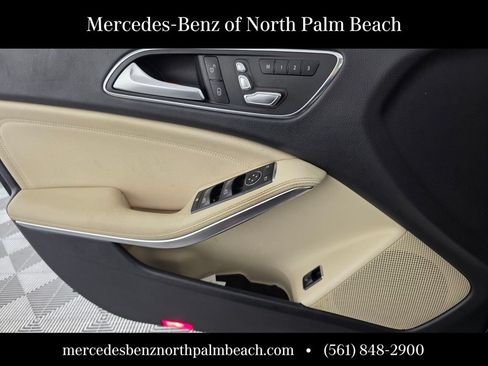 Used 2018 Mercedes-Benz GLA 250 image 25