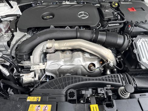 New 2026 Mercedes-Benz GLB 250 image 18