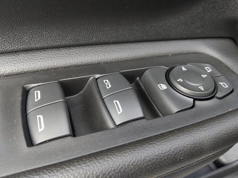 Used 2022 GMC Terrain SLE w/ Elevation Edition image 27