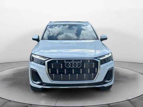 Certified 2025 Audi Q7 2.0T Premium image 2