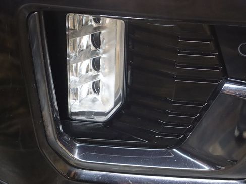 Used 2023 GMC Yukon Denali Ultimate AWD/4WD image 14
