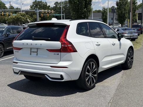 Used 2024 Volvo XC60 B5 Plus AWD/4WD image 20