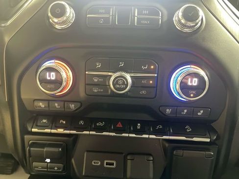 Used 2020 GMC Sierra 1500 Denali w/ Technology Package AWD/4WD image 19