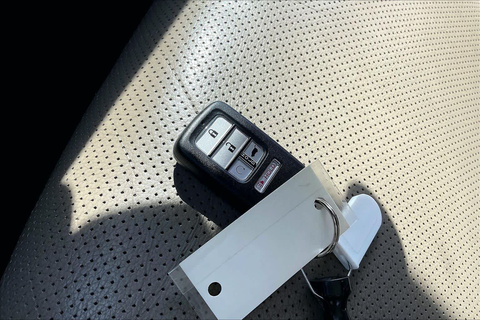 Used 2016 Honda Pilot Elite image 14