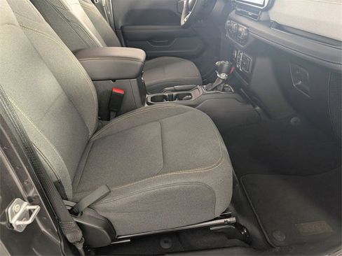 Certified 2025 Jeep Wrangler Unlimited Sahara w/ Safety Group image 30