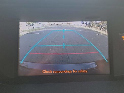 Used 2013 Lexus ES 300h image 37