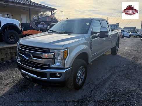 Used 2017 Ford F350 Lariat w/ Lariat Value Package AWD/4WD image 2