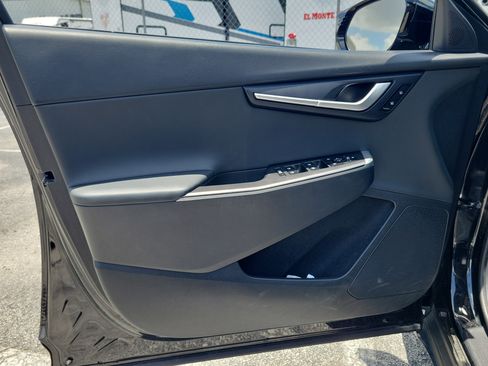 Used 2024 Kia EV6 Light RWD image 9