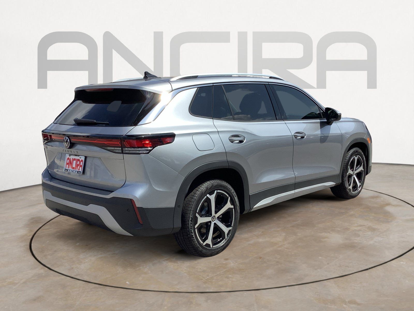 New 2026 Volkswagen Tiguan SE FWD image 8