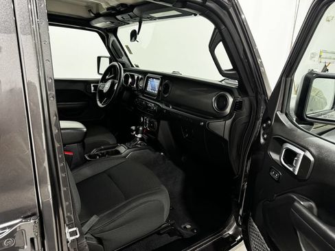 Used 2022 Jeep Wrangler Unlimited Sport AWD/4WD image 24