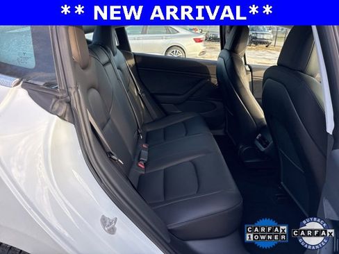 Used 2019 Tesla Model 3 Standard Range Plus image 8