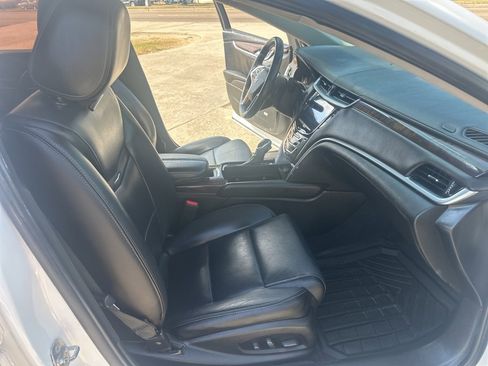 Used 2016 Cadillac XTS Luxury image 11