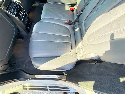 Used 2021 BMW X7 xDrive40i w/ Premium Package image 27