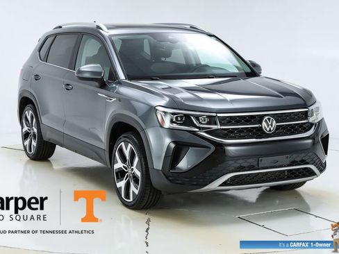 Used 2023 Volkswagen Taos SEL image 15