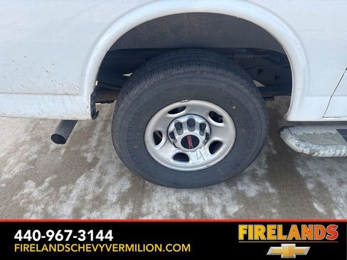 Used 2021 GMC Savana 2500 w/ Driver Convenience Package image 24