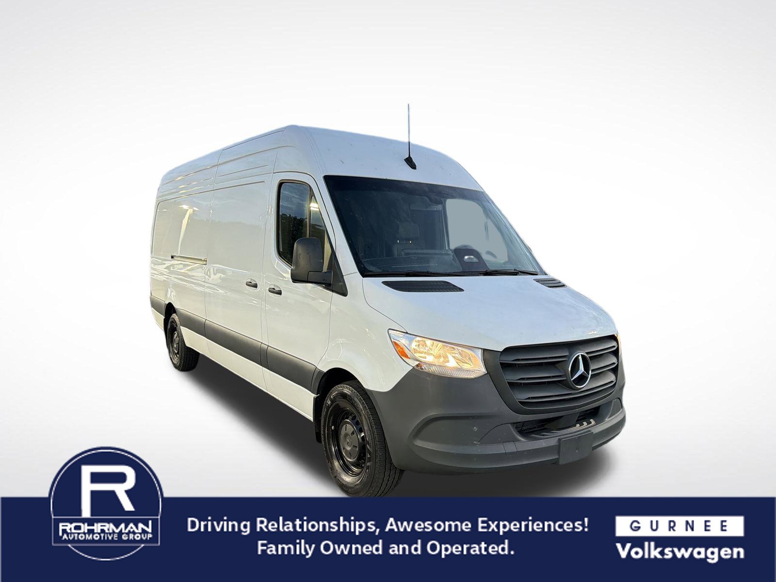 Used 2025 Mercedes-Benz Sprinter 2500 image 2