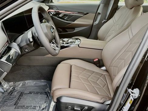 New 2026 BMW 540i xDrive w/ M Sport Package AWD/4WD image 17