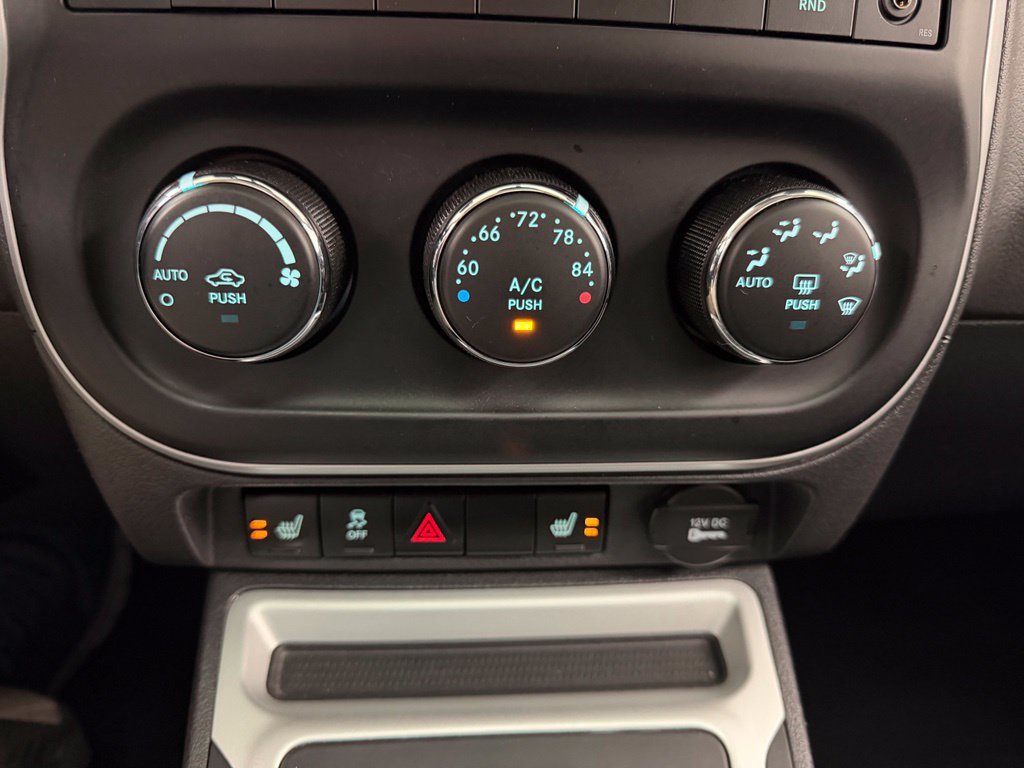 Used 2016 Jeep Compass High Altitude FWD image 27