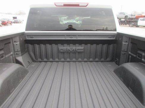 New 2026 GMC Sierra 1500 Elevation image 7