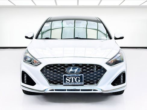 Used 2019 Hyundai Sonata Limited w/ Ultimate Package 04 FWD image 2