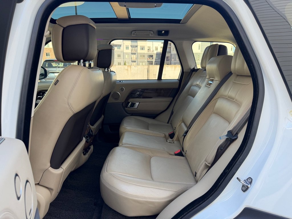 Used 2018 Land Rover Range Rover Supercharged AWD/4WD image 28