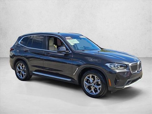 Certified 2022 BMW X3 xDrive30i w/ Convenience Package w/ZPA AWD/4WD image 3