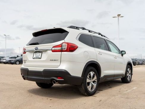 Used 2022 Subaru Ascent Premium w/ Convenience Package AWD/4WD image 7