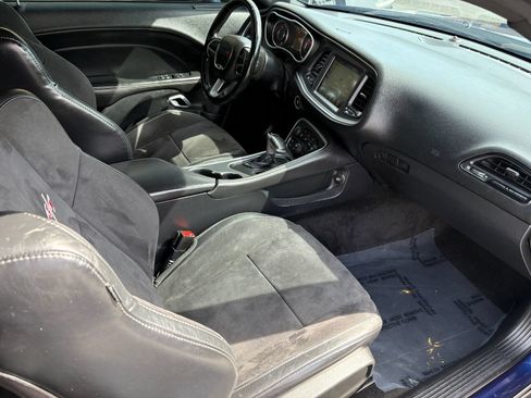 Used 2015 Dodge Challenger R/T Plus RWD image 19