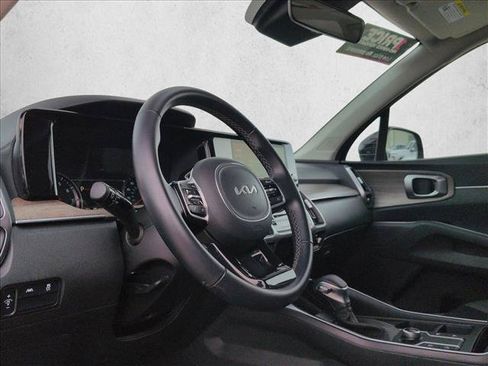 Used 2023 Kia Sorento S AWD/4WD image 10