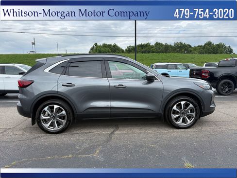Used 2024 Ford Escape Platinum w/ Premium Technology Package AWD/4WD image 4