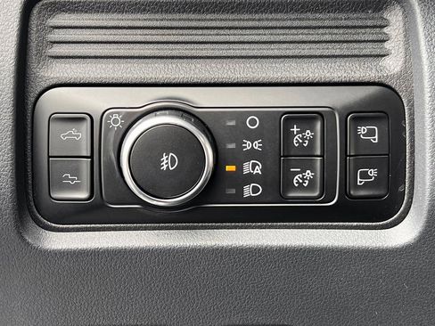 Used 2025 Ford F250 Platinum image 30