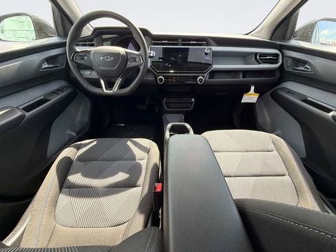 New 2027 Chevrolet Bolt LT w/ Comfort Package FWD image 17