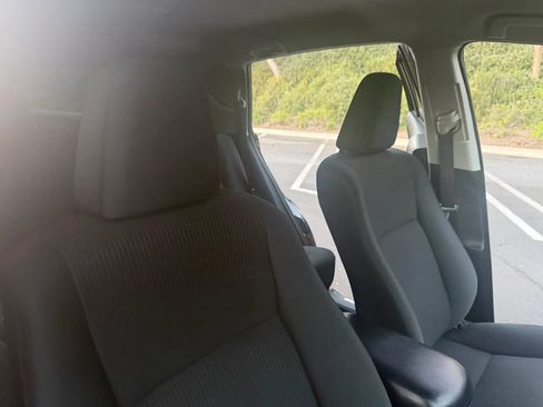 Used 2016 Toyota RAV4 LE FWD image 18