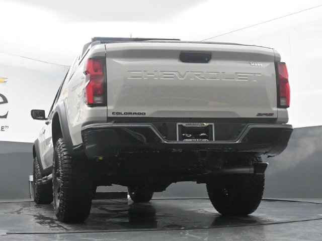 New 2026 Chevrolet Colorado ZR2 w/ Midnight Edition AWD/4WD image 32