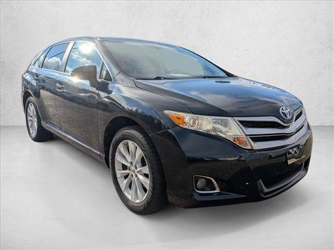Used 2013 Toyota Venza LE FWD image 3