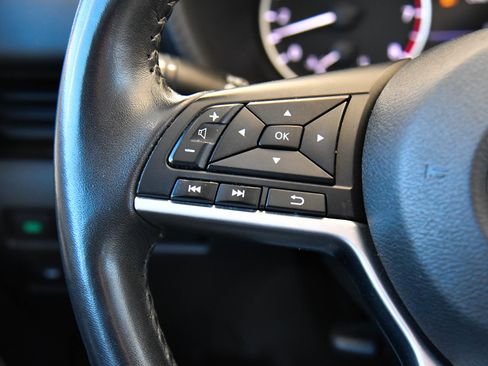 Used 2021 Nissan Sentra SV image 27