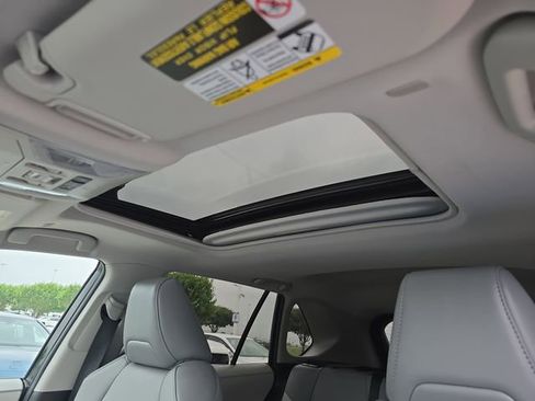 Used 2023 Toyota RAV4 XLE Premium FWD image 31